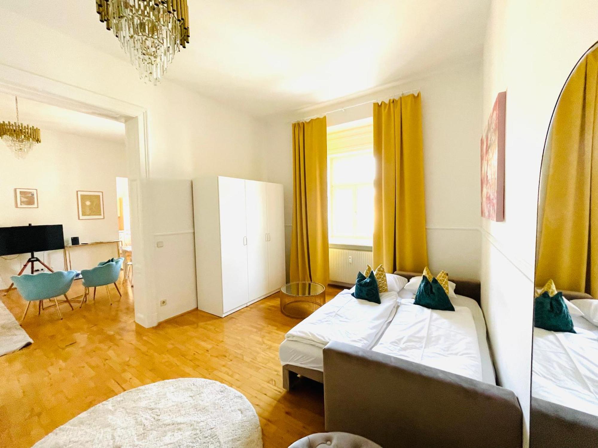 Apstay City Center Deluxe ǀ Free Parking ǀ Self Check-In Graz Exterior photo